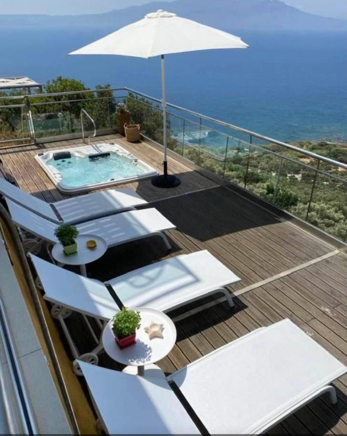 Beachfront Ravdoucha Epavlis Eleni Villa - Pool, Hot Tub, Gym, Sauna, Private Parking, Wifi Χανιά Εξωτερικό φωτογραφία