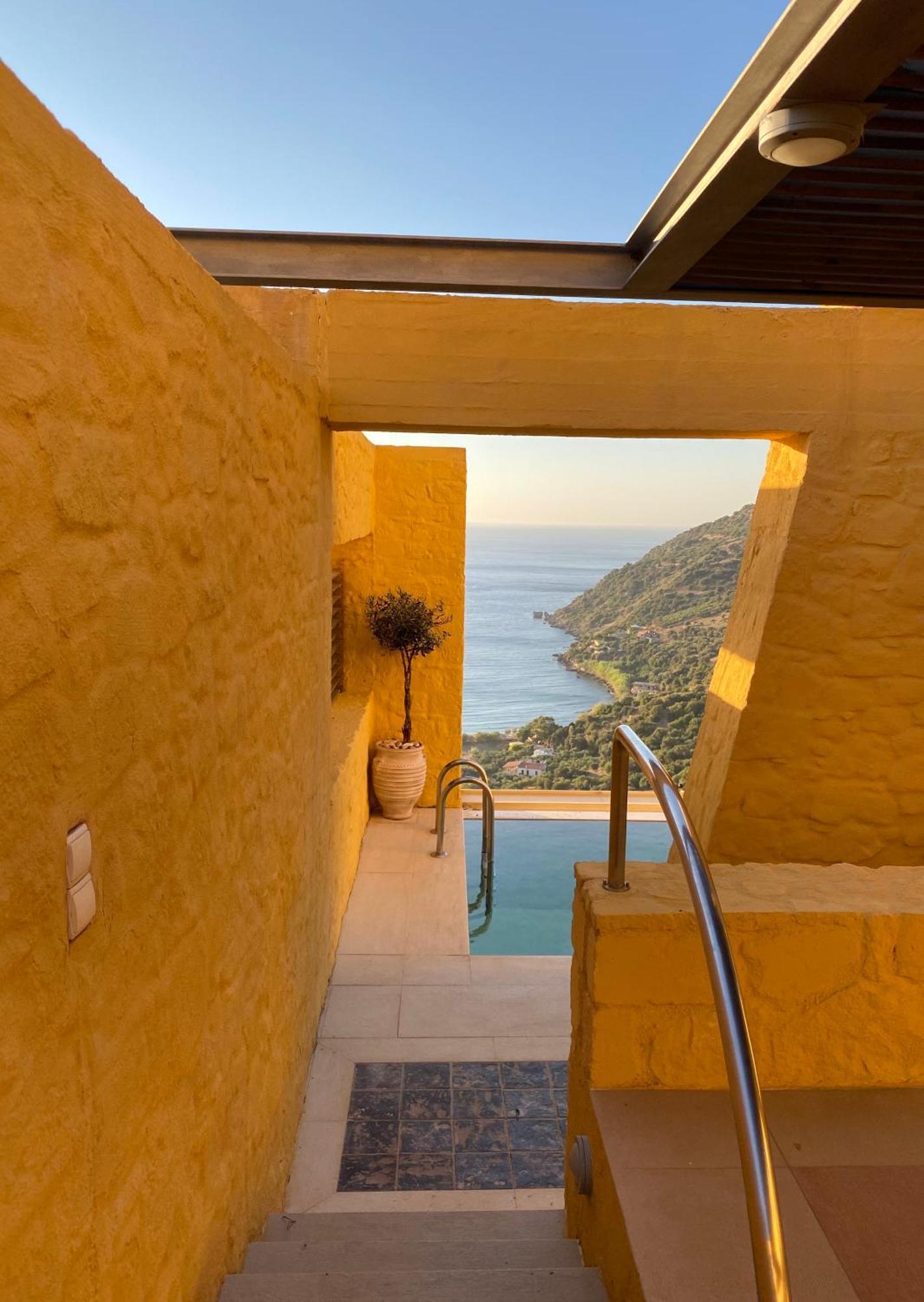 Beachfront Ravdoucha Epavlis Eleni Villa - Pool, Hot Tub, Gym, Sauna, Private Parking, Wifi Χανιά Εξωτερικό φωτογραφία