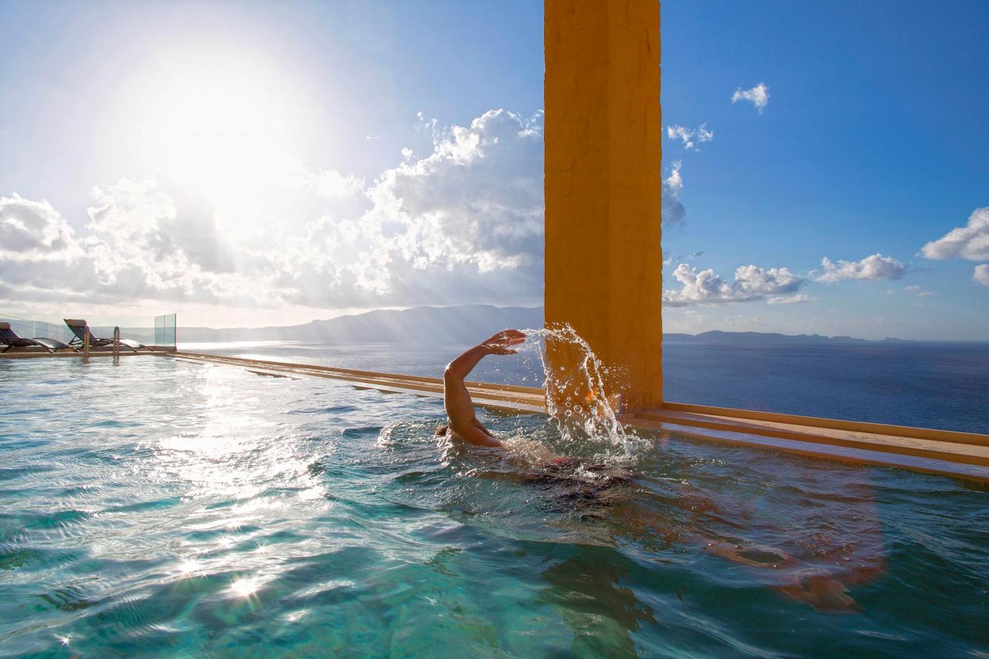 Beachfront Ravdoucha Epavlis Eleni Villa - Pool, Hot Tub, Gym, Sauna, Private Parking, Wifi Χανιά Εξωτερικό φωτογραφία